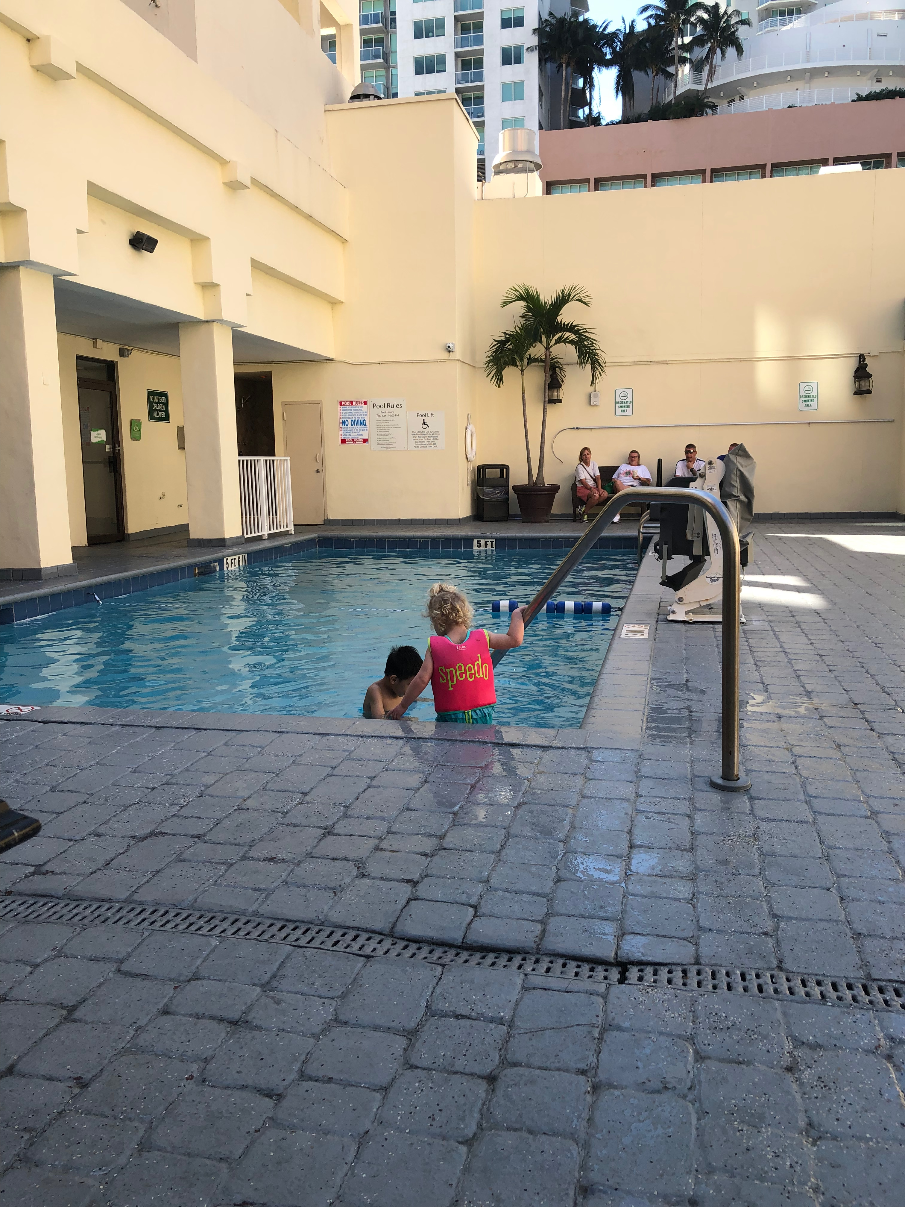 Girls at the pool at Holiday Inn Port of Miami